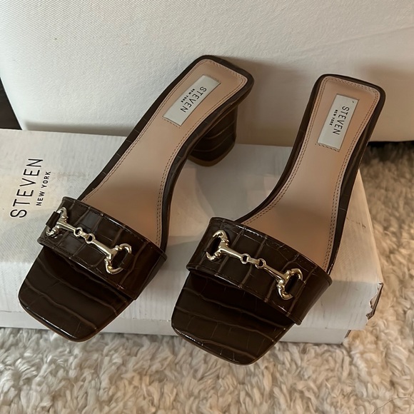 COMFY 👡 STEVEN BY STEVE MADDEN BLOCK HEELS - Picture 1 of 6